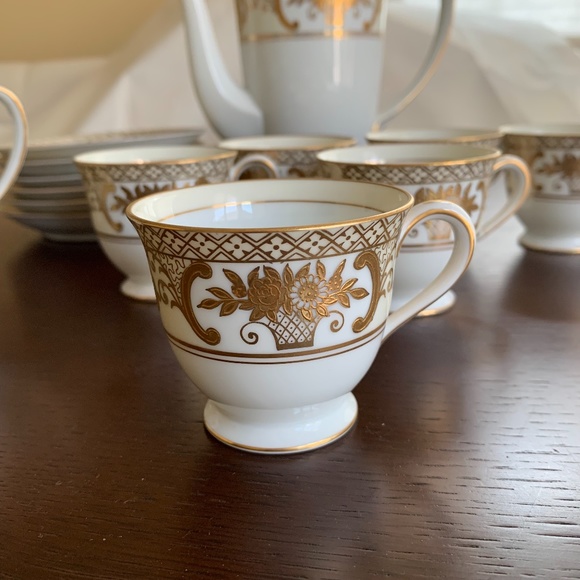 Vintage Noritake Tea Serving Set Japan - Picture 2 of 15